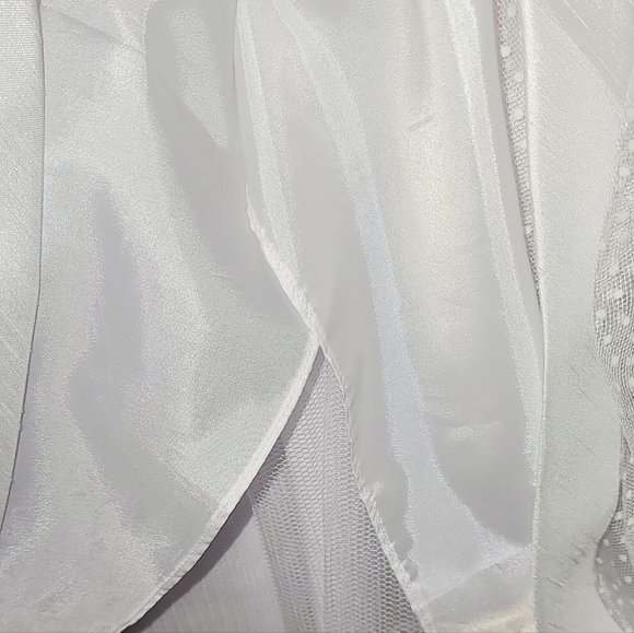 Rare Addictions White Flower Girl size 10 sleeveless, Long VERY Clean Classy - Picture 10 of 16